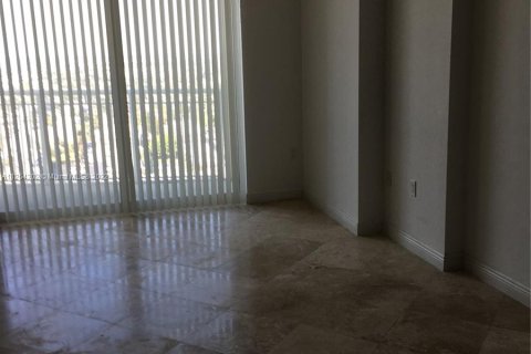 Condominio en venta en Hallandale Beach, Florida, 1 dormitorio, 85.01 m2 № 55994 - foto 9