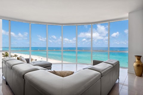 Copropriété à vendre à Sunny Isles Beach, Floride: 3 chambres, 199.09 m2 № 1128762 - photo 6