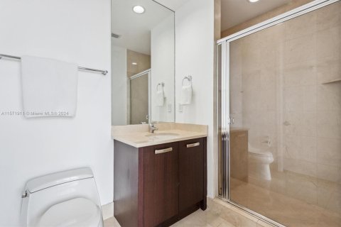 Condo in Sunny Isles Beach, Florida, 3 bedrooms  № 1128762 - photo 20