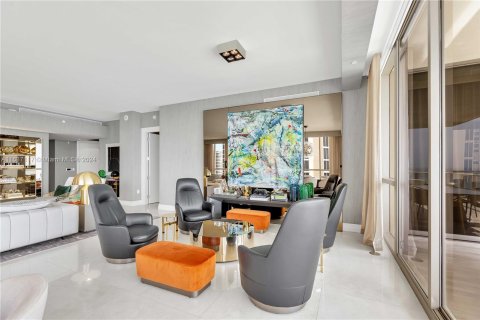 Copropriété à vendre à Sunny Isles Beach, Floride: 4 chambres, 428.19 m2 № 1315956 - photo 11