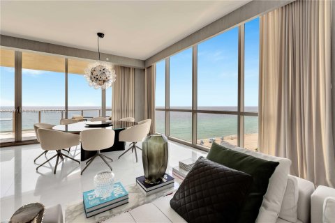 Condo in Sunny Isles Beach, Florida, 4 bedrooms  № 1315956 - photo 7