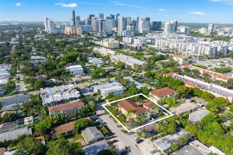 Townhouse in Fort Lauderdale, Florida 3 bedrooms, 220.74 sq.m. № 1315958 - photo 30