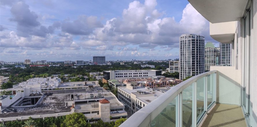 Condo in Miami, Florida, 1 bedroom  № 1380118