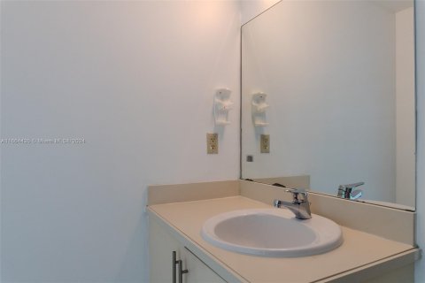 Condominio en venta en Miami, Florida, 1 dormitorio, 63.73 m2 № 1380118 - foto 17