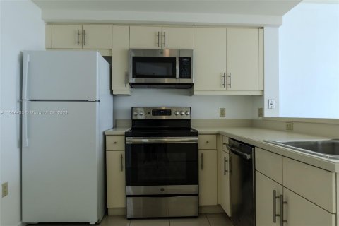 Condominio en venta en Miami, Florida, 1 dormitorio, 63.73 m2 № 1380118 - foto 3