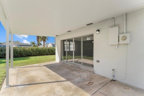 Villa ou maison à vendre à Lake Worth, Floride: 3 chambres, 122.91 m2 № 1182594 - photo 6