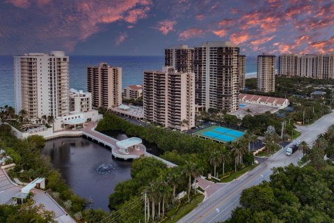 Condominio en venta en Riviera Beach, Florida, 2 dormitorios, 112.41 m2 № 1182508 - foto 4