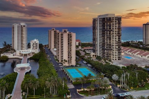 Condominio en venta en Riviera Beach, Florida, 2 dormitorios, 112.41 m2 № 1182508 - foto 2