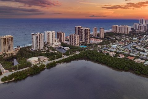 Copropriété à vendre à Riviera Beach, Floride: 2 chambres, 112.41 m2 № 1182508 - photo 3