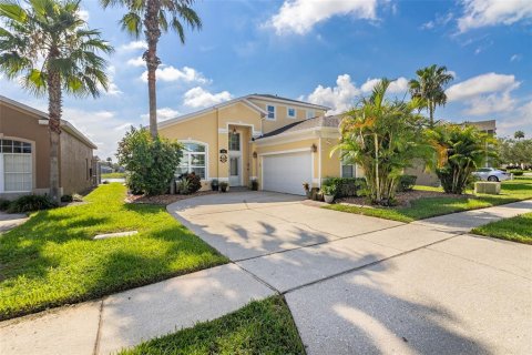 Villa ou maison à vendre à Davenport, Floride: 5 chambres, 224.08 m2 № 1277673 - photo 1