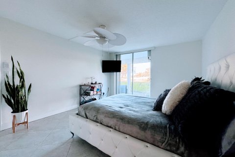 Condo in Boca Raton, Florida, 3 bedrooms  № 857159 - photo 16