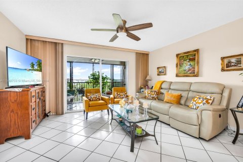 Copropriété à vendre à Pembroke Pines, Floride: 2 chambres, 100.52 m2 № 1170326 - photo 2