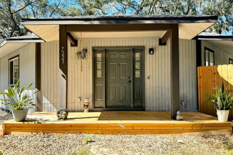 House in Floral City, Florida 3 bedrooms, 129.41 sq.m. № 1393691 - photo 5