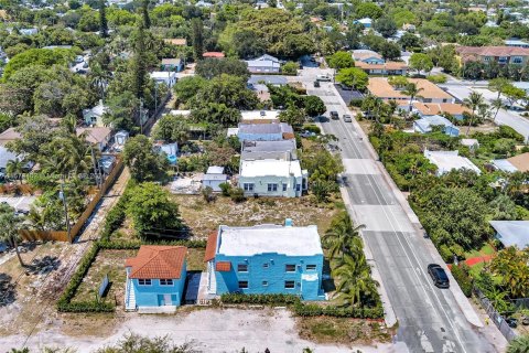 Commercial property in Lake Worth, Florida 215.25 sq.m. № 1154836 - photo 3