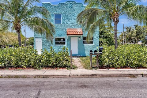 Купить коммерческую недвижимость в Лейк-Уорт, Флорида 215.25м2, № 1154836 - фото 11