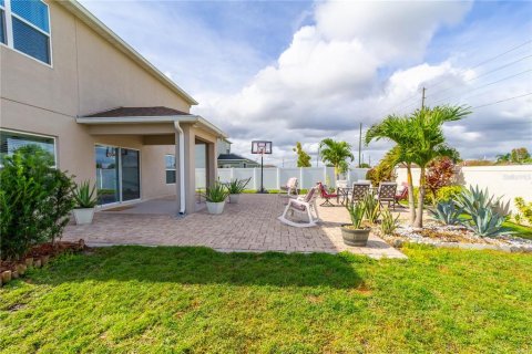 Villa ou maison à vendre à Kissimmee, Floride: 4 chambres, 201.41 m2 № 842585 - photo 19