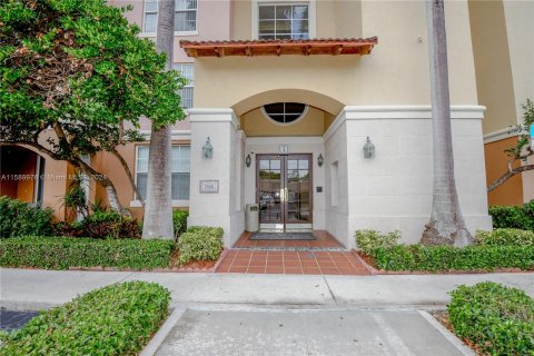 Condo in Aventura, Florida, 2 bedrooms  № 1179325 - photo 2