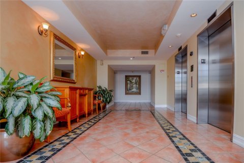 Copropriété à vendre à Aventura, Floride: 2 chambres, 109.62 m2 № 1179325 - photo 4