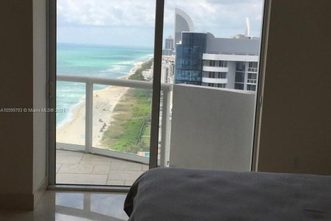 Condominio en alquiler en Miami Beach, Florida, 2 dormitorios, 106.93 m2 № 6339 - foto 9