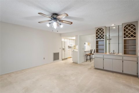 Villa ou maison à vendre à Port Richey, Floride: 2 chambres, 164.99 m2 № 1334125 - photo 10