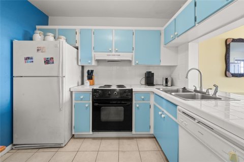 Condominio en venta en Deerfield Beach, Florida, 1 dormitorio, 65.03 m2 № 1093207 - foto 3