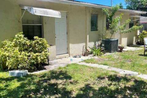 House in Pompano Beach, Florida 3 bedrooms, 88.26 sq.m. № 1182933 - photo 7