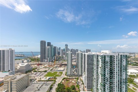 Condo in Miami, Florida, 2 bedrooms  № 1386007 - photo 28