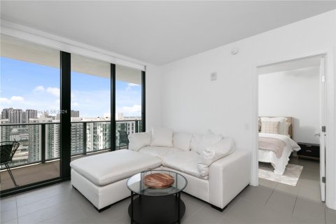 Condo in Miami, Florida, 2 bedrooms  № 1386007 - photo 13