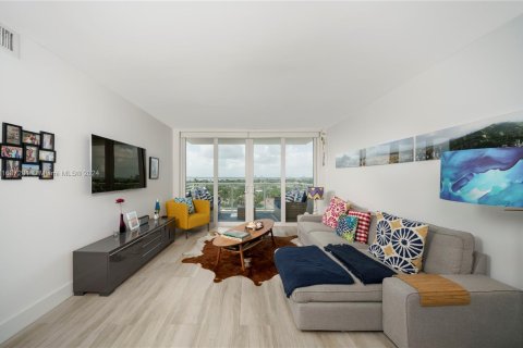 Condo in Miami Beach, Florida, 2 bedrooms  № 1428162 - photo 7