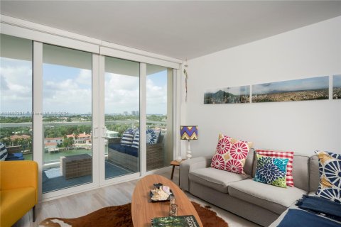 Condo in Miami Beach, Florida, 2 bedrooms  № 1428162 - photo 8