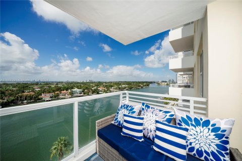 Condo in Miami Beach, Florida, 2 bedrooms  № 1428162 - photo 4