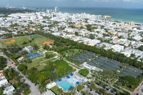 Condo in Miami Beach, Florida, 1 bedroom  № 1428125 - photo 28