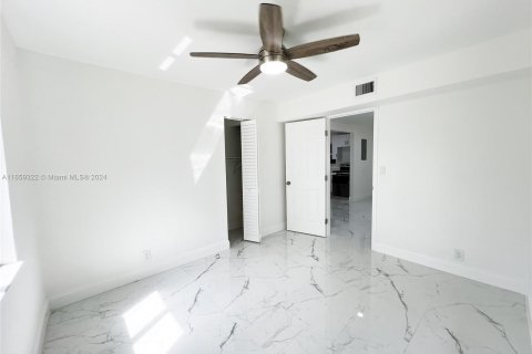 Casa en venta en Hollywood, Florida, 3 dormitorios, 114.36 m2 № 1362778 - foto 7