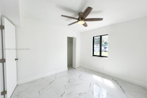 Casa en venta en Hollywood, Florida, 3 dormitorios, 114.36 m2 № 1362778 - foto 10