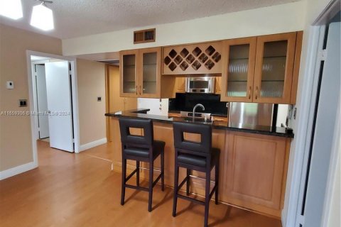 Copropriété à louer à Doral, Floride: 2 chambres, 92.16 m2 № 1362602 - photo 22