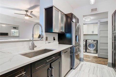 Copropriété à louer à Tampa, Floride: 2 chambres, 107.02 m2 № 1365261 - photo 15