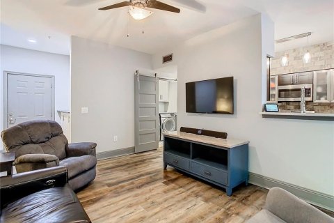 Copropriété à louer à Tampa, Floride: 2 chambres, 107.02 m2 № 1365261 - photo 7