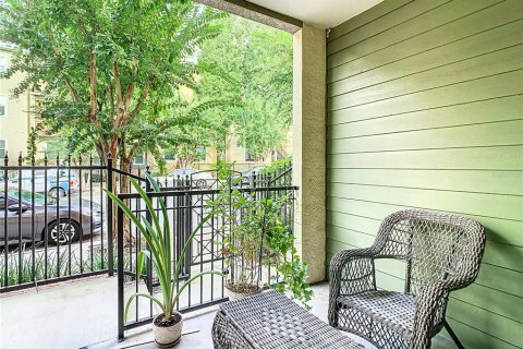 Condo in Tampa, Florida, 2 bedrooms  № 1365261 - photo 6