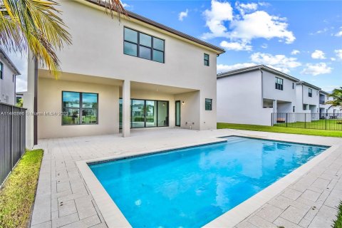 Villa ou maison à louer à Boca Raton, Floride: 5 chambres, 428.19 m2 № 861985 - photo 2
