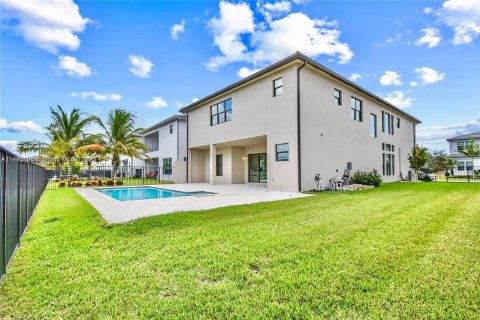 Villa ou maison à louer à Boca Raton, Floride: 5 chambres, 428.19 m2 № 861985 - photo 3