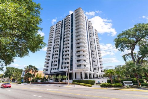 Condominio en venta en Orlando, Florida, 2 dormitorios, 110.46 m2 № 1379550 - foto 2