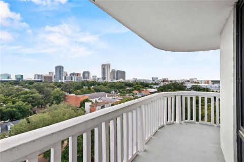 Condo in Orlando, Florida, 2 bedrooms  № 1379550 - photo 15