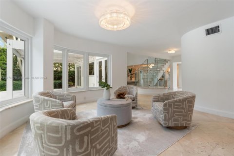 Villa ou maison à vendre à Miami, Floride: 5 chambres, 371.79 m2 № 1404284 - photo 11