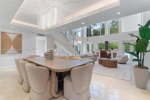 Villa ou maison à vendre à Miami, Floride: 5 chambres, 371.79 m2 № 1404284 - photo 6