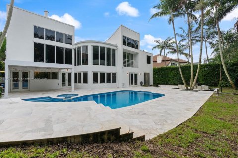 Villa ou maison à vendre à Miami, Floride: 5 chambres, 371.79 m2 № 1404284 - photo 3