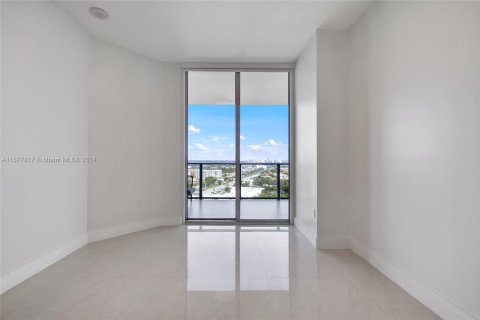 Condominio en venta en North Miami Beach, Florida, 3 dormitorios, 200.48 m2 № 1404233 - foto 30