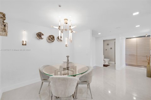 Condominio en venta en North Miami Beach, Florida, 3 dormitorios, 200.48 m2 № 1404233 - foto 20