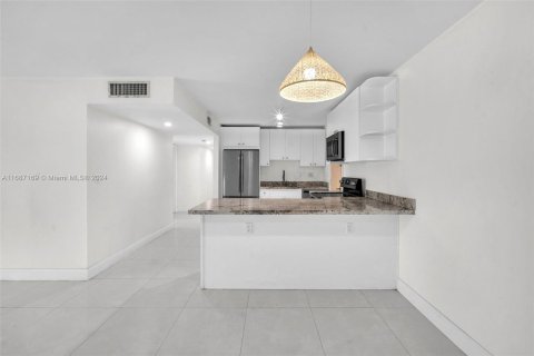 Condominio en venta en Miami, Florida, 3 dormitorios, 117.24 m2 № 1427987 - foto 7