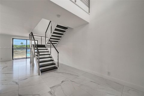 Touwnhouse à louer à Fort Lauderdale, Floride: 4 chambres, 262.36 m2 № 1370348 - photo 5