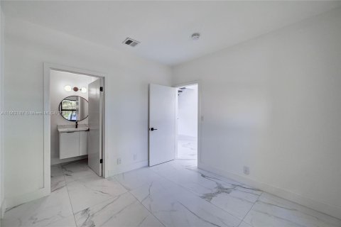 Touwnhouse à louer à Fort Lauderdale, Floride: 4 chambres, 262.36 m2 № 1370348 - photo 16